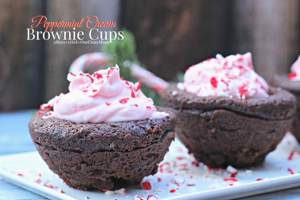 Simple Peppermint Cream Brownie Cups