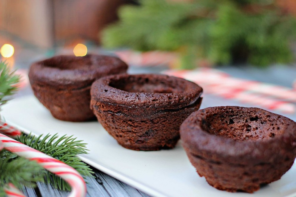 Peppermint Cream Brownie Cups #Recipe