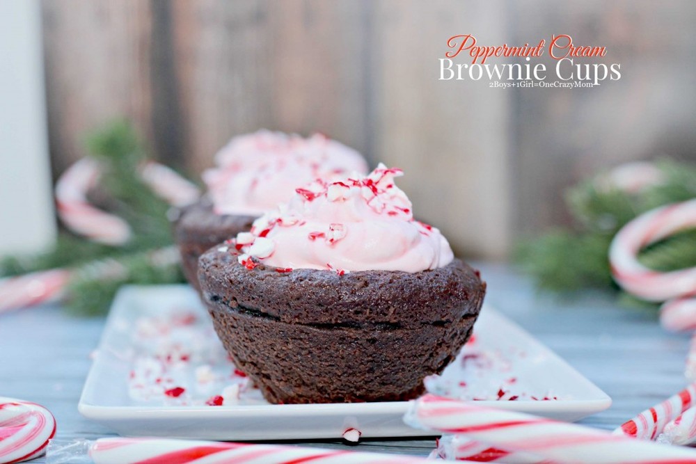 Peppermint Cream Brownie Cups